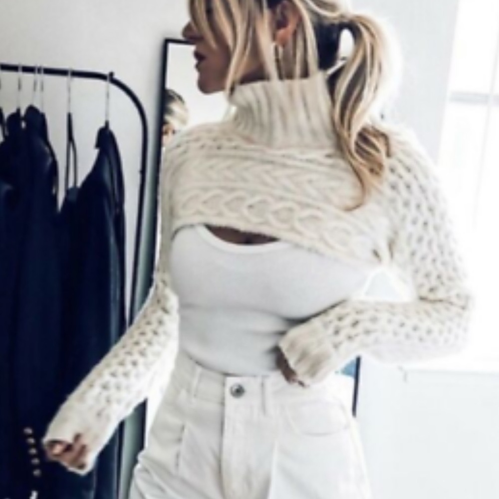 Sold. NWT Zara knit arm warmer. - Picture 2 of 4